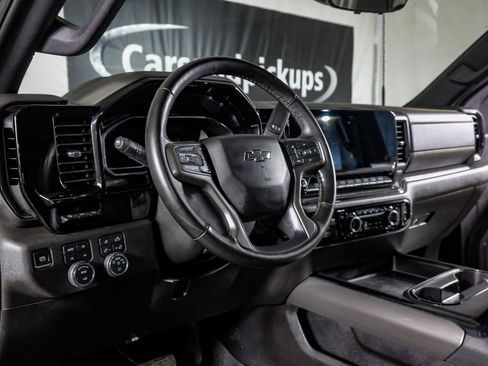 Used 2025 Chevrolet Silverado 2500 ZR2 w/ Technology Package image 15