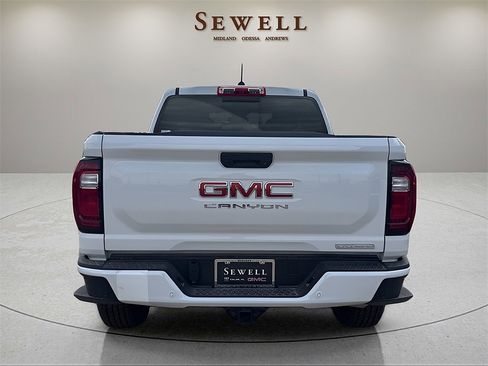 New 2025 GMC Canyon Elevation w/ Convenience Package image 4