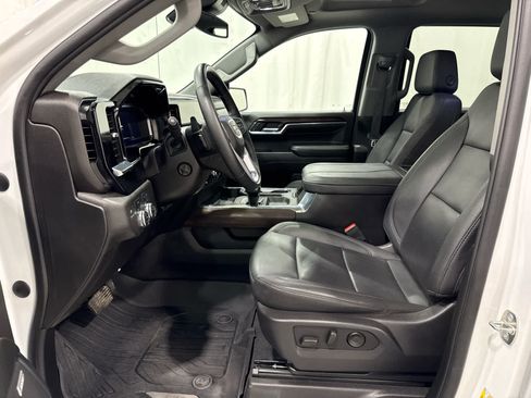 Certified 2024 GMC Sierra 1500 SLT w/ SLT Convenience Package AWD/4WD image 11