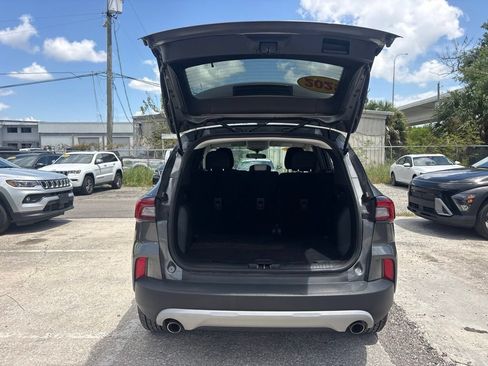 Used 2025 Ford Escape Active FWD image 13