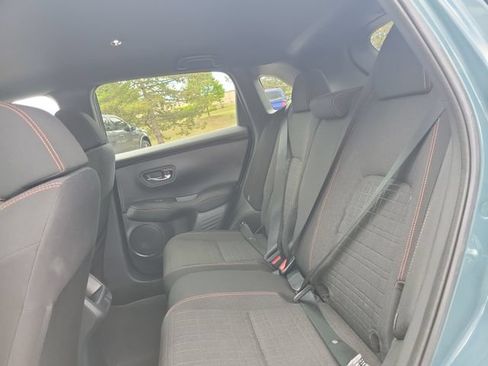 Used 2025 Honda HR-V Sport image 9