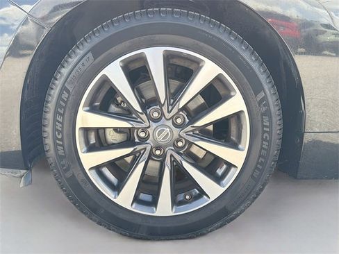 Used 2017 Nissan Altima 2.5 SL image 38