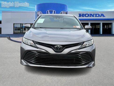 Used 2019 Toyota Camry LE w/ Carpet Mat Package image 5