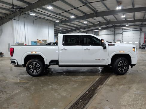 Used 2023 GMC Sierra 2500 AT4 w/ AT4 Premium Plus Package image 2