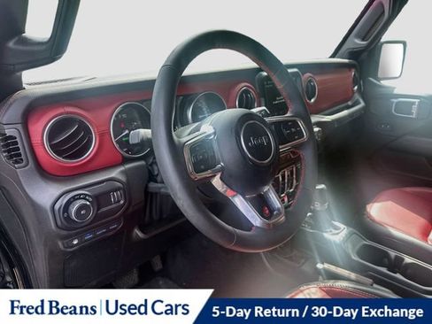 Used 2023 Jeep Wrangler Unlimited Rubicon 4xe AWD/4WD image 7