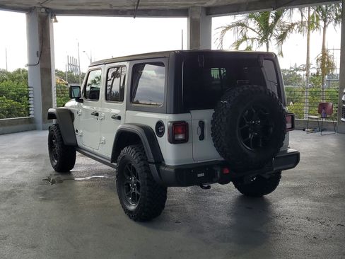 Used 2024 Jeep Wrangler Unlimited Sport AWD/4WD image 3