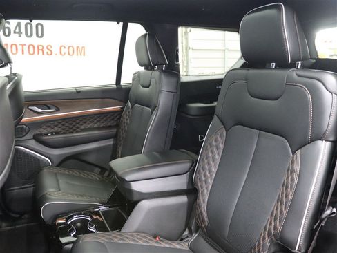 Used 2023 Jeep Grand Cherokee L Summit w/ Advanced Protech Group IV AWD/4WD image 18