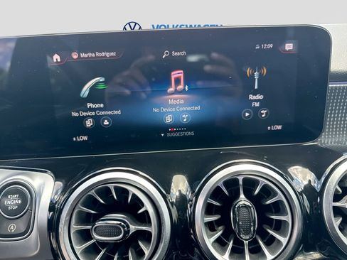 Used 2022 Mercedes-Benz GLB 250 image 26