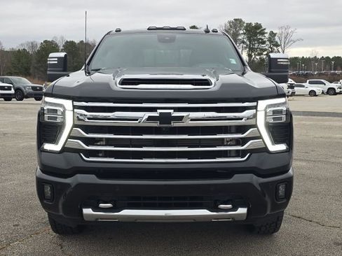 Used 2024 Chevrolet Silverado 3500 High Country w/ High Country Premium Package image 8