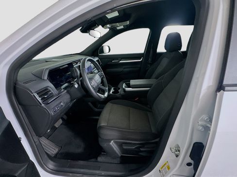 Used 2025 GMC Terrain Elevation AWD/4WD image 13
