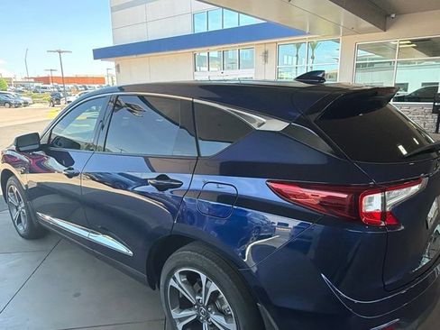 Used 2023 Acura RDX AWD w/ Advance Package image 3