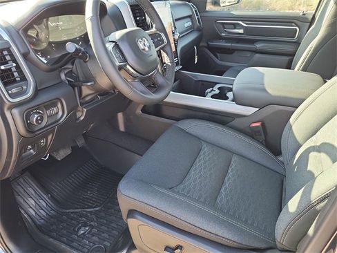 New 2026 RAM 1500 4x4 Crew Cab image 13