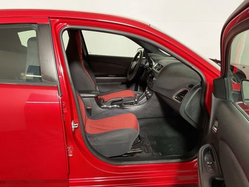 Used 2013 Dodge Avenger SE FWD image 30