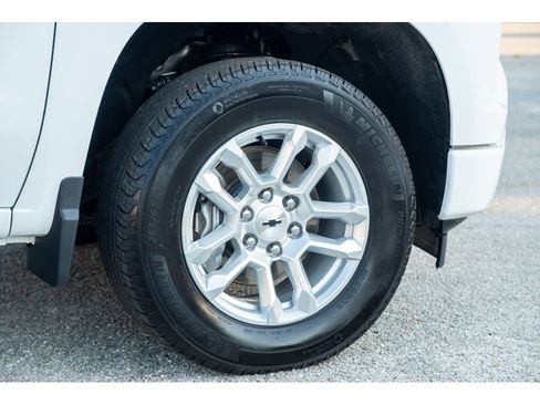 Used 2026 Chevrolet Silverado 1500 RST AWD/4WD image 10
