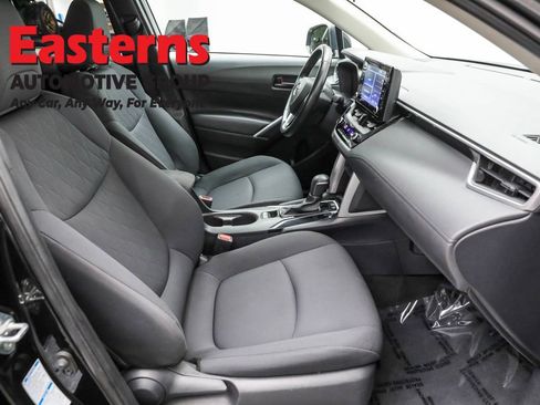 Used 2022 Toyota Corolla Cross LE image 22