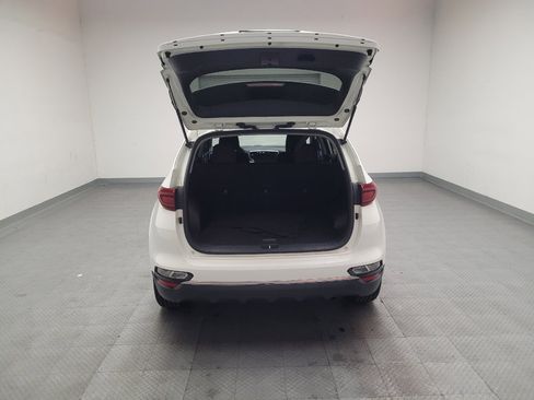 Used 2020 Kia Sportage LX image 29