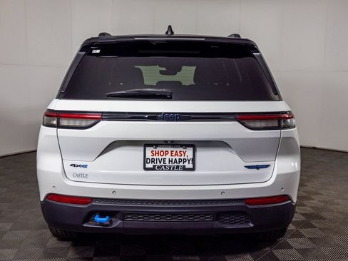 Used 2022 Jeep Grand Cherokee Trailhawk AWD/4WD image 20