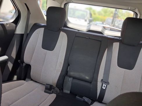 Used 2016 Chevrolet Equinox LT w/ Convenience Package FWD image 18