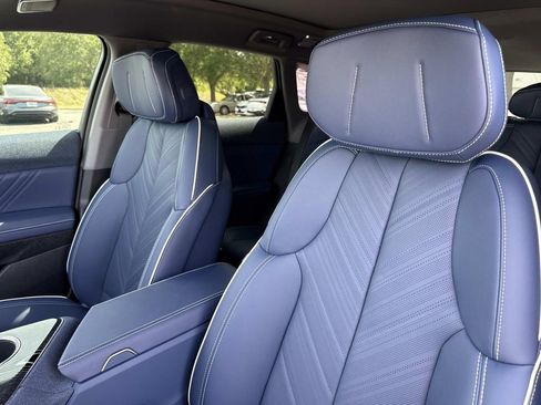 New 2026 Cadillac Optiq Luxury 2 RWD image 21