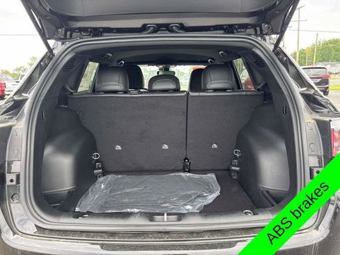 New 2026 Jeep Compass Latitude AWD/4WD image 29