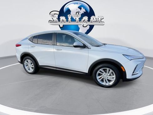 Used 2024 Buick Envista Preferred w/ Convenience I Package image 10