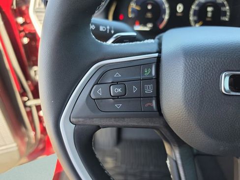 New 2026 Jeep Grand Cherokee Altitude AWD/4WD image 33