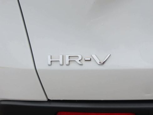 Certified 2024 Honda HR-V LX image 7