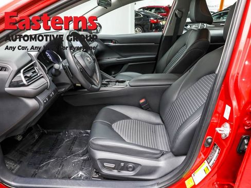 Used 2024 Toyota Camry SE image 24