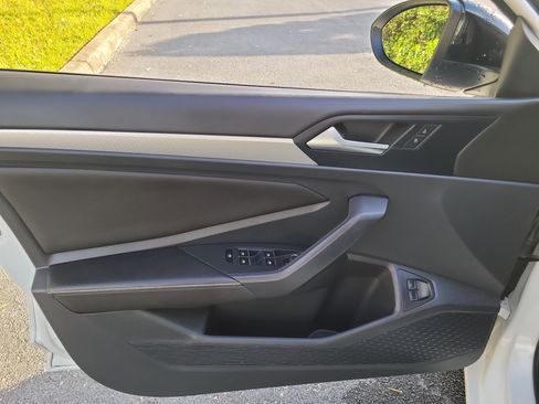 Used 2023 Volkswagen Jetta Sport image 15