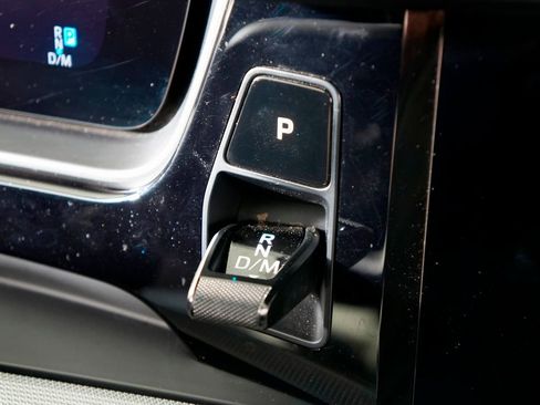 Certified 2024 Porsche Cayenne S w/ Premium Package Plus image 28