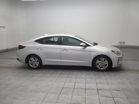 Used 2019 Hyundai Elantra SEL w/ Cargo Package FWD image 11