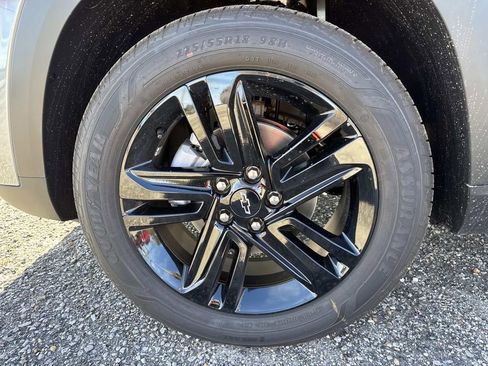 New 2026 Chevrolet Trax ACTIV w/ Sunroof Package image 4