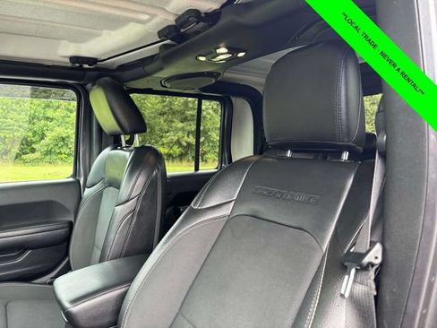 Used 2021 Jeep Gladiator Sport AWD/4WD image 6