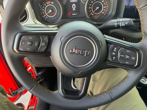 Used 2024 Jeep Wrangler Sport AWD/4WD image 11