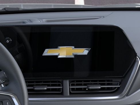 New 2026 Chevrolet Trax LT w/ Driver Confidence Package FWD image 20