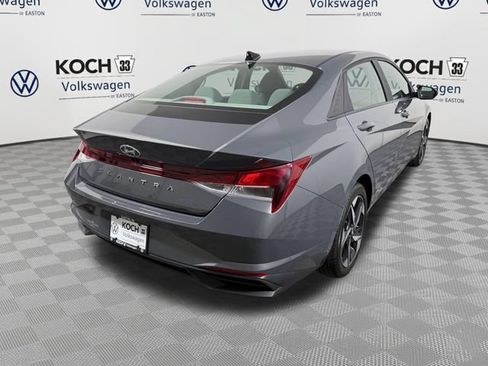 Used 2023 Hyundai Elantra SEL w/ Convenience Package FWD image 8