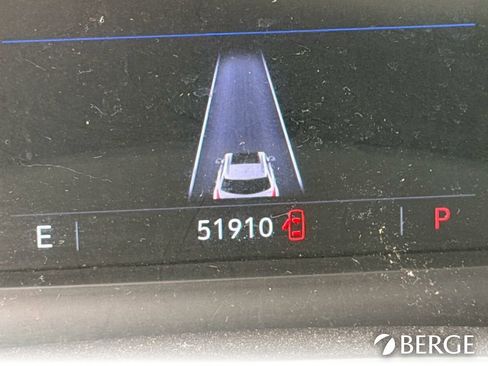 Used 2022 Cadillac XT5 Premium Luxury FWD image 38