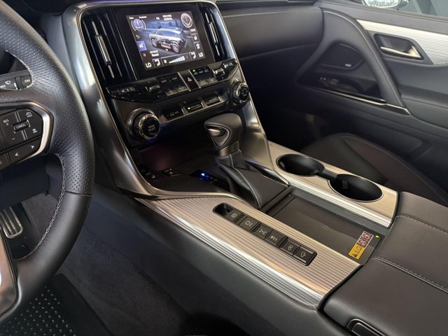 Certified 2026 Lexus LX 600 F Sport w/ Accessory Package (2T) AWD/4WD image 21