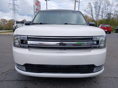 Used 2018 Ford Flex SEL w/ Equipment Group 202A image 2