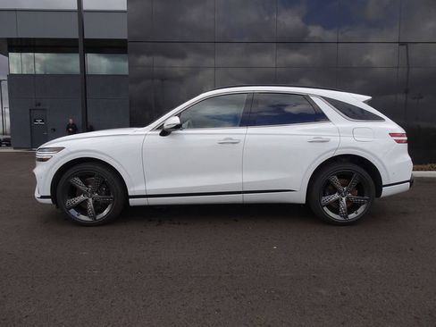 New 2025 Genesis GV70 3.5T Sport w/ Sport Advanced Package AWD/4WD image 2