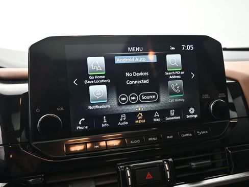 Used 2025 Nissan Pathfinder Platinum image 34