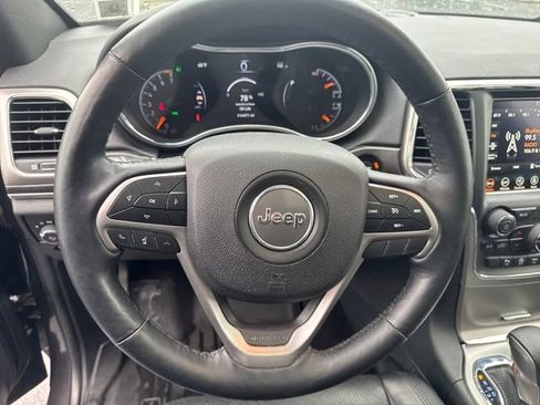 Used 2018 Jeep Grand Cherokee Limited w/ Luxury Group II image 14