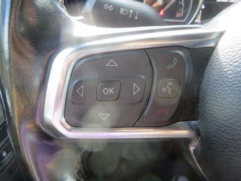 Used 2020 Jeep Gladiator Overland AWD/4WD image 16