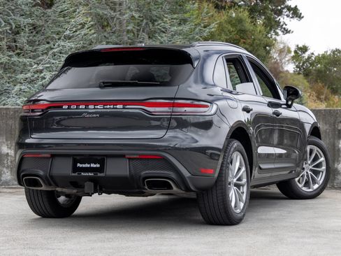 Certified 2026 Porsche Macan AWD/4WD image 11