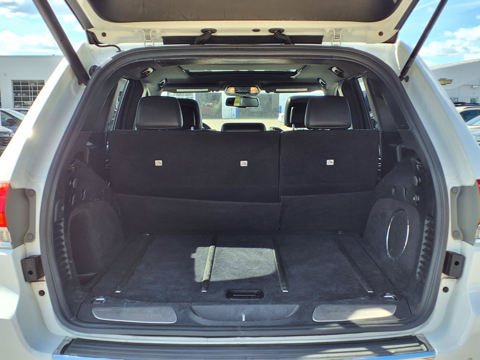 Used 2015 Jeep Grand Cherokee Overland RWD image 11