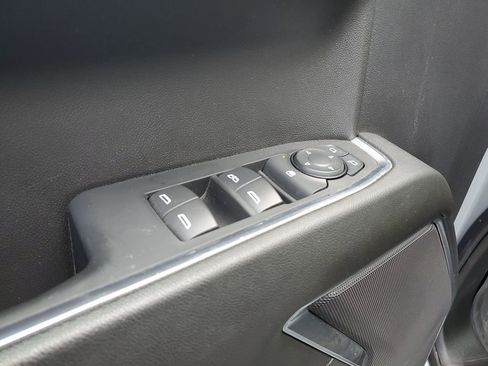 Used 2024 GMC Sierra 1500 Elevation image 13