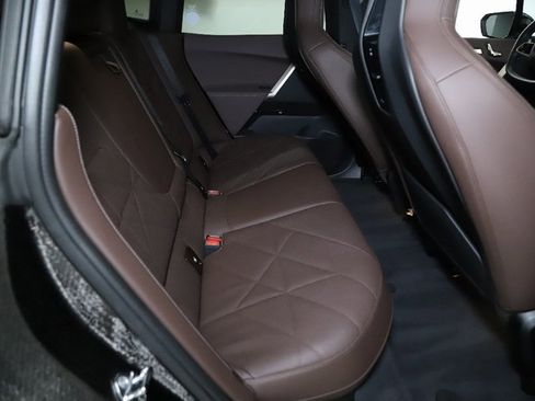 Certified 2025 BMW iX xDrive50 w/ Premium Package image 31