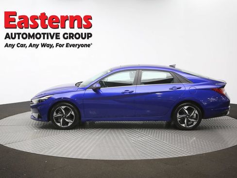 Used 2023 Hyundai Elantra Limited w/ Preferred Accessory Package FWD image 62