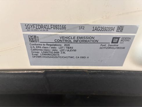 Used 2020 Cadillac XT4 Premium Luxury w/ Driver Awareness Package image 29