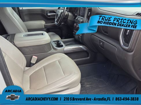 Used 2019 Chevrolet Silverado 1500 LTZ w/ LTZ Plus Package AWD/4WD image 10